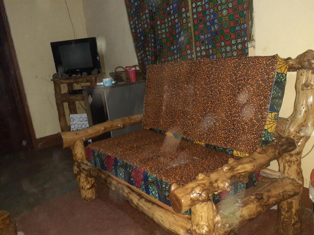 Mai Kilimanjaro Home Stay Marangu Eksteriør billede